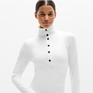 Athleta Flurry Seamless Henley